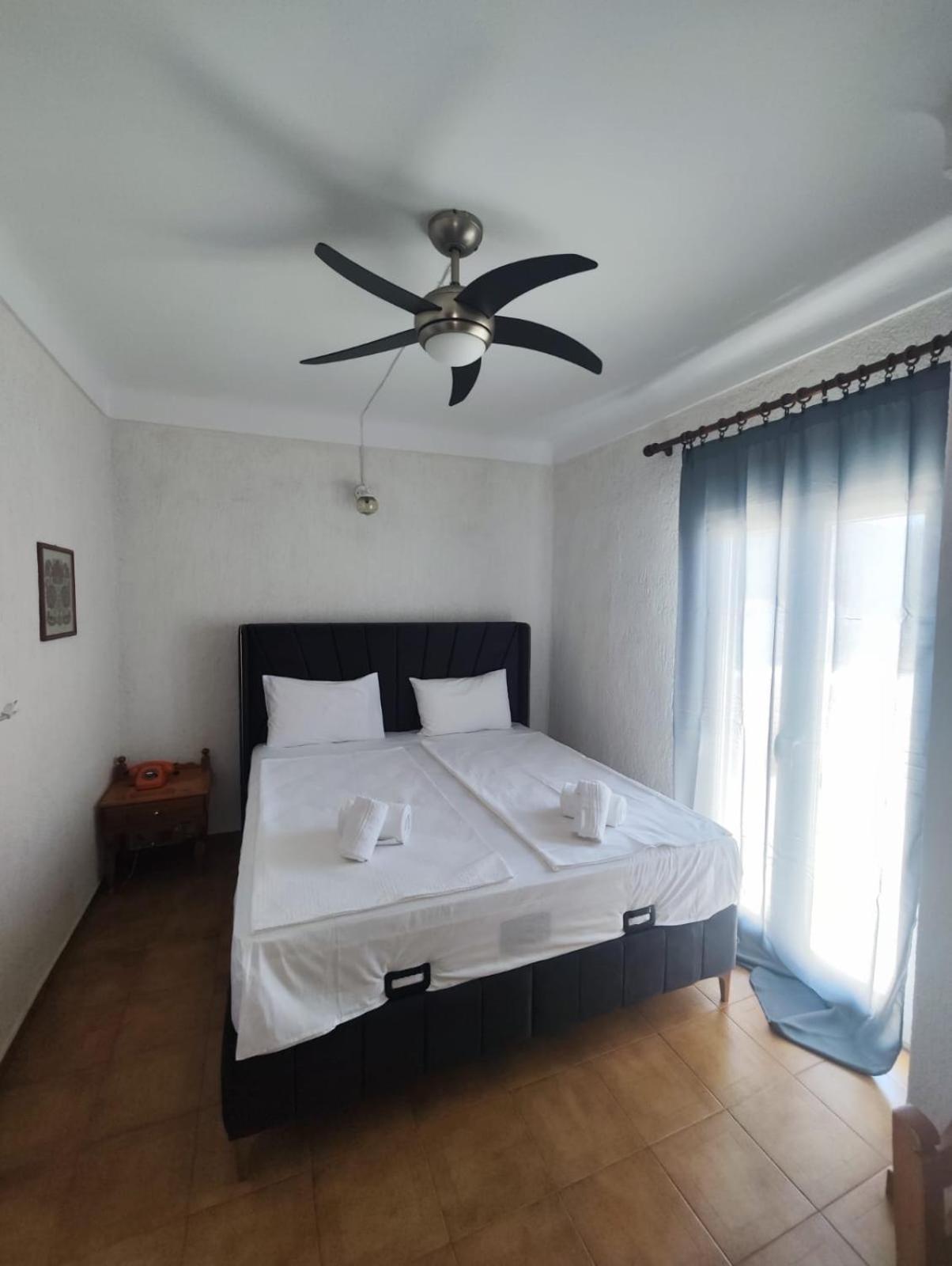 Hotel Ireon Beach Samos Town Exterior photo